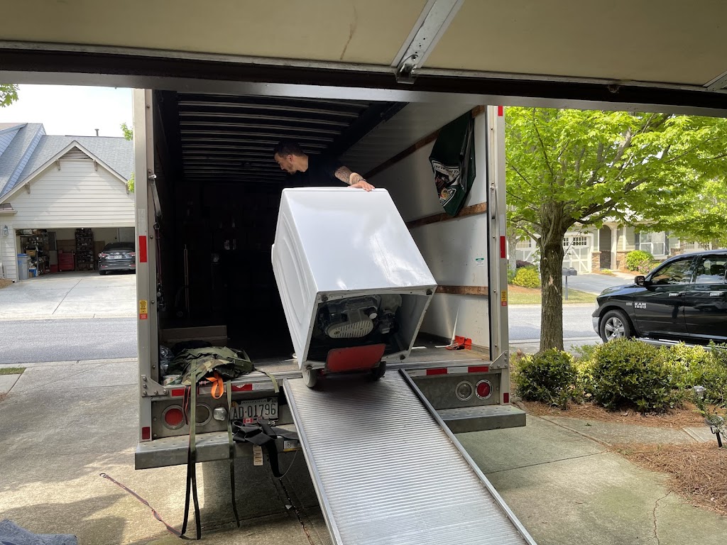 AbsoluteTrueMoving | 2725 Oak Log Way NE, Buford, GA 30519, USA | Phone: (419) 322-0551