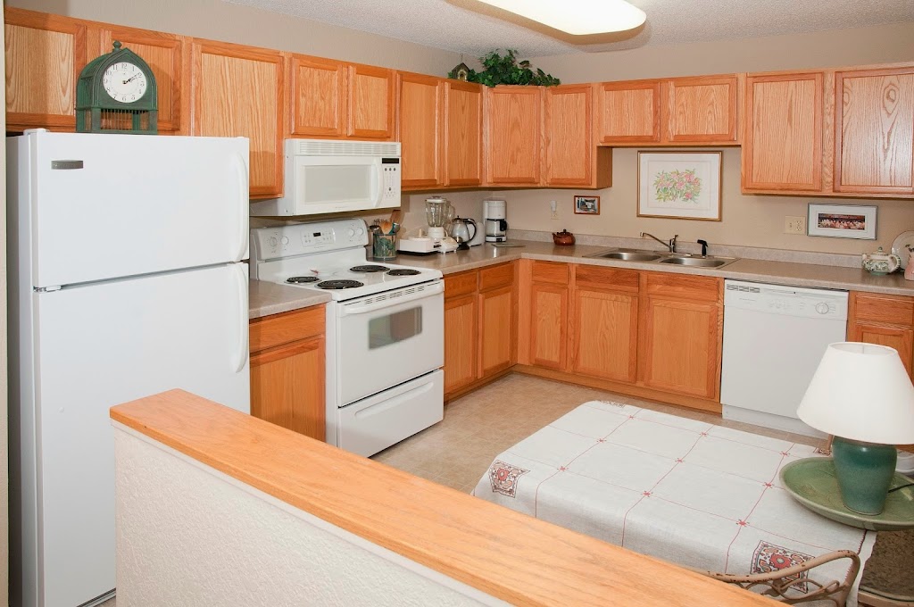 Osceola Place Apartments | 260 Osceola Ave, St Paul, MN 55102, USA | Phone: (651) 228-1042