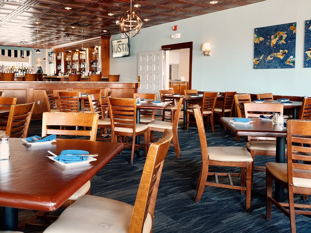 Bay Pointe Waterfront Restaurant | 64 Washington Ct, Quincy, MA 02169, USA | Phone: (617) 472-3200