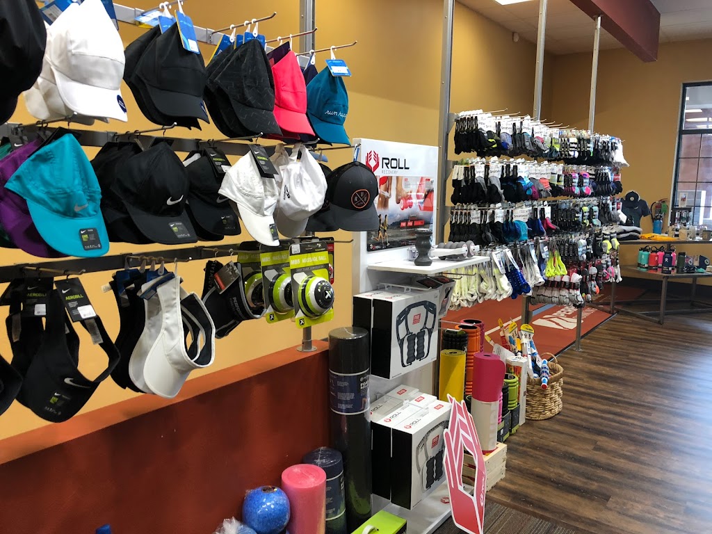 Performance Running Outfitters Delafield | 2566 Sun Valley Dr unit e, Delafield, WI 53018, USA | Phone: (262) 303-5118