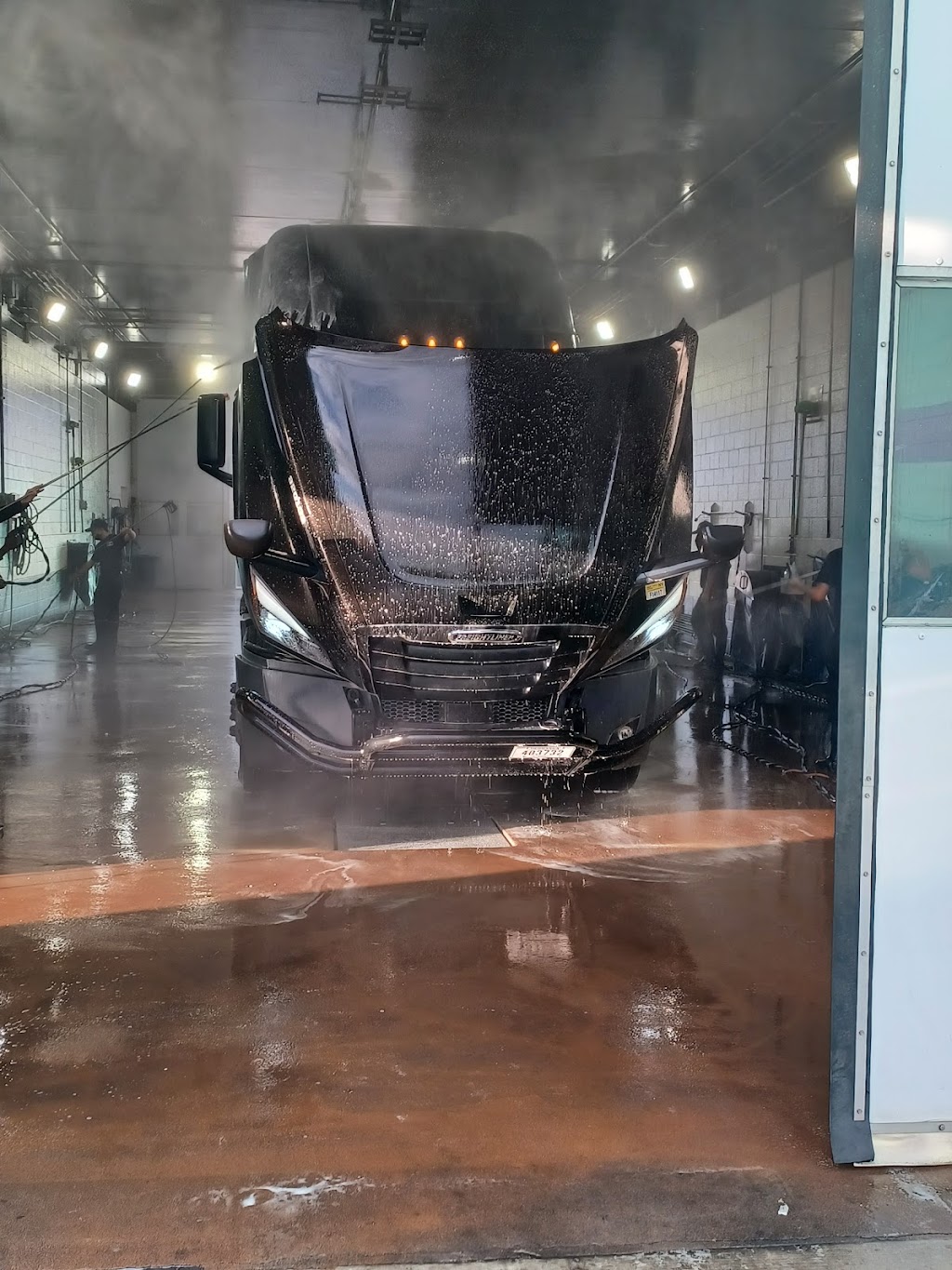 Blue Beacon Truck Wash of Denton, TX | 4800 Barthold Rd, Denton, TX 76207, USA | Phone: (940) 304-0194