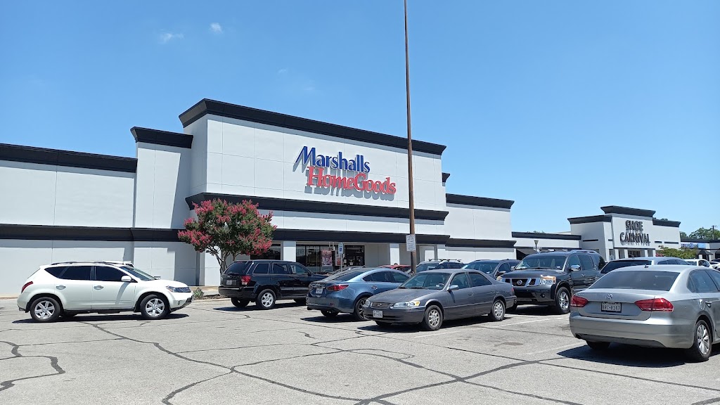 Marshalls & HomeGoods | 11255 Garland Rd, Dallas, TX 75218, USA | Phone: (214) 324-2998