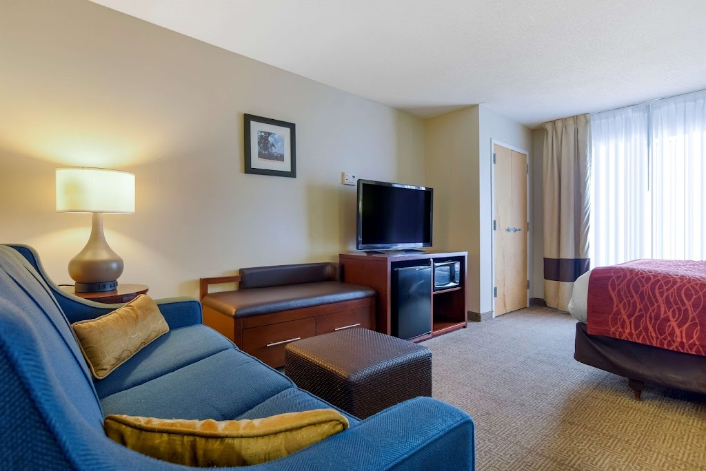 Comfort Suites Fultondale I-65 near I-22 | 1325 Old Walker Chapel Rd, Fultondale, AL 35068, USA | Phone: (205) 259-2160