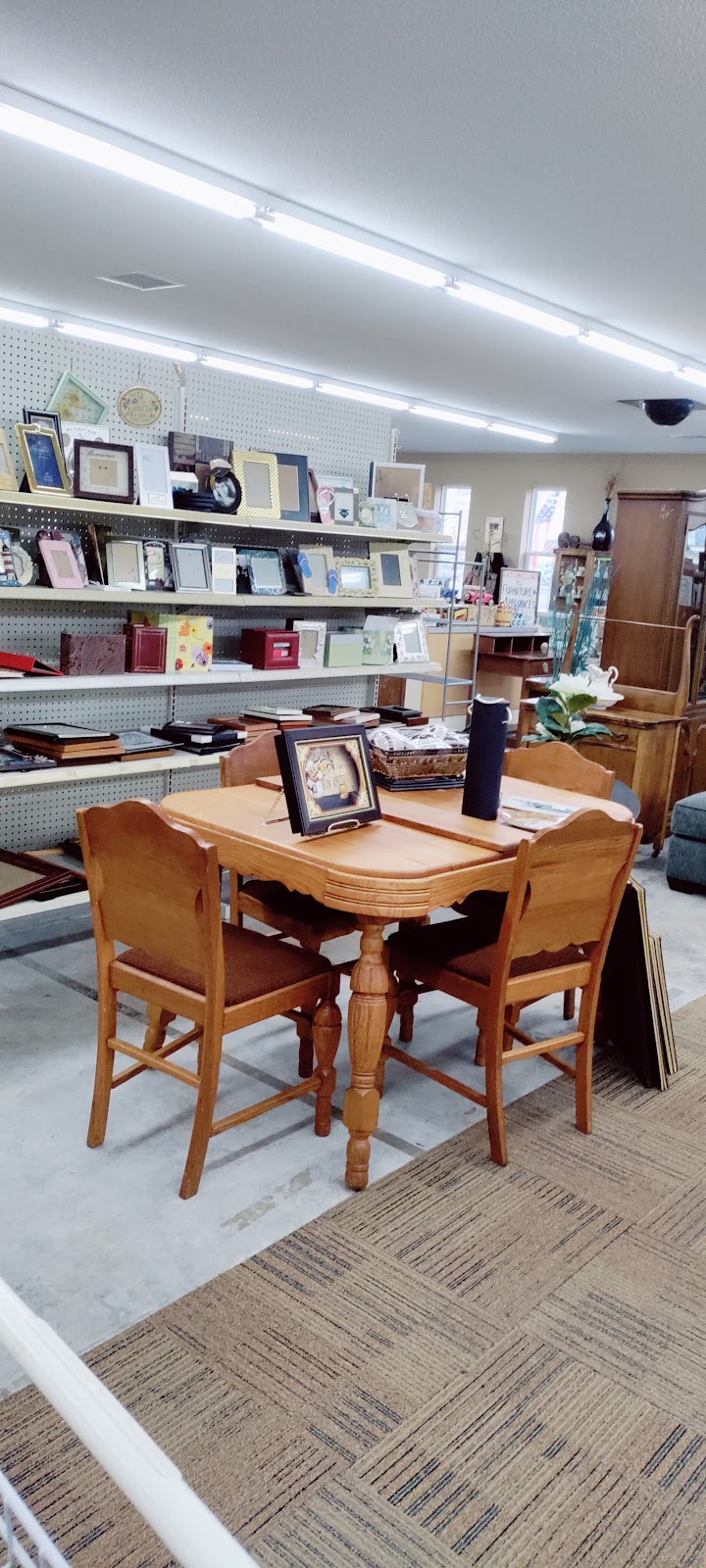 Meet the Need Thrift Store | 1302 N Jesse James Rd, Excelsior Springs, MO 64024, USA | Phone: (816) 630-9006