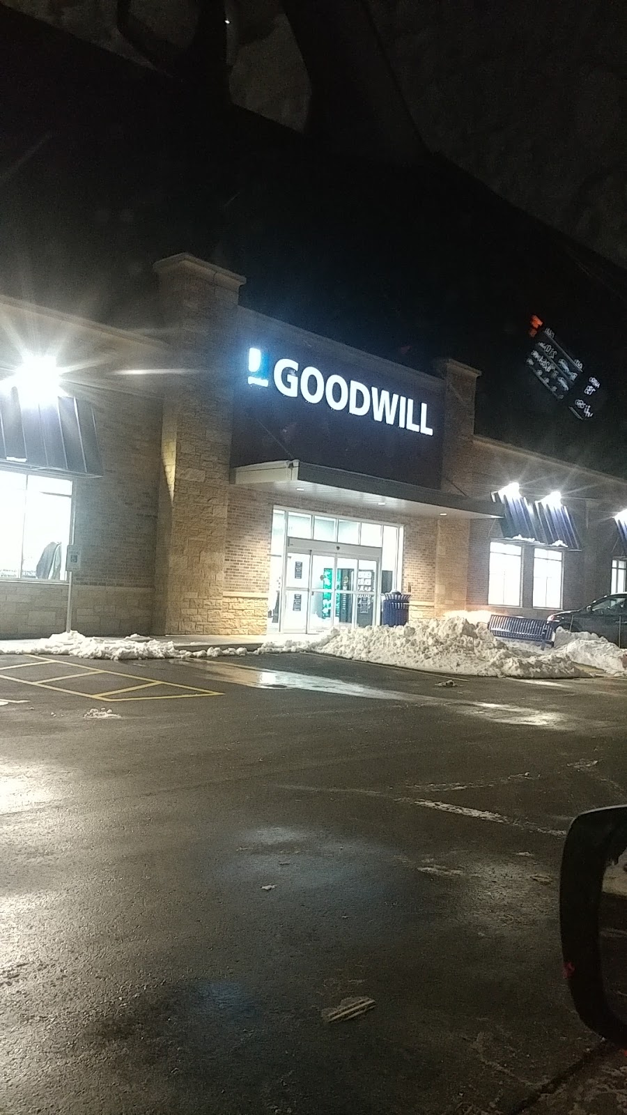 Goodwill Middleton | 6280 Century Ave, Middleton, WI 53562, USA | Phone: (608) 820-1114