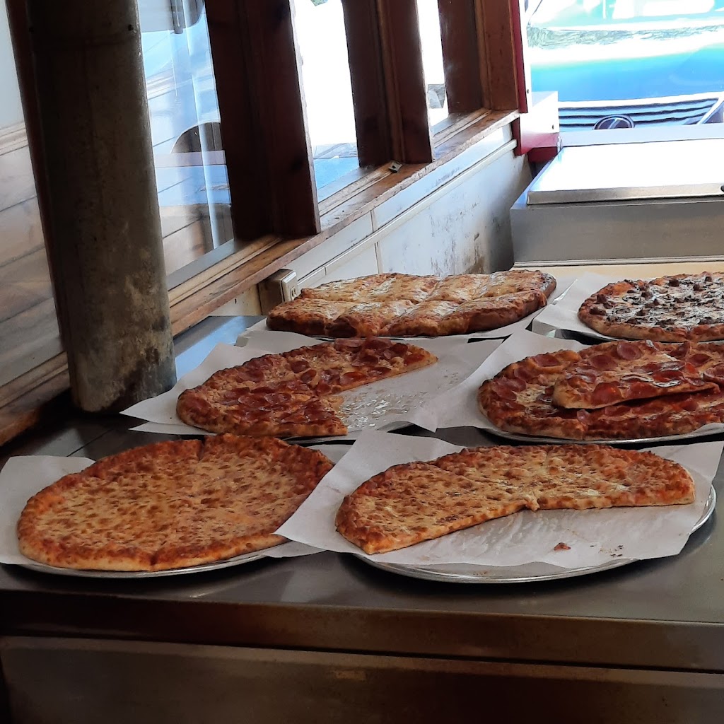 Christophers Subs & Pizza | 264 Main Dunstable Rd, Nashua, NH 03062, USA | Phone: (603) 883-2362