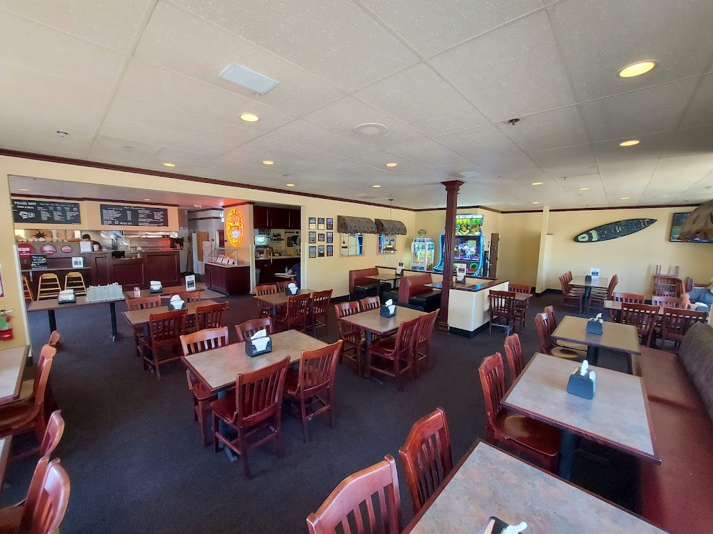 Village Host Pizza & Grill | 4 Seascape Village, Aptos, CA 95003, USA | Phone: (831) 685-8646