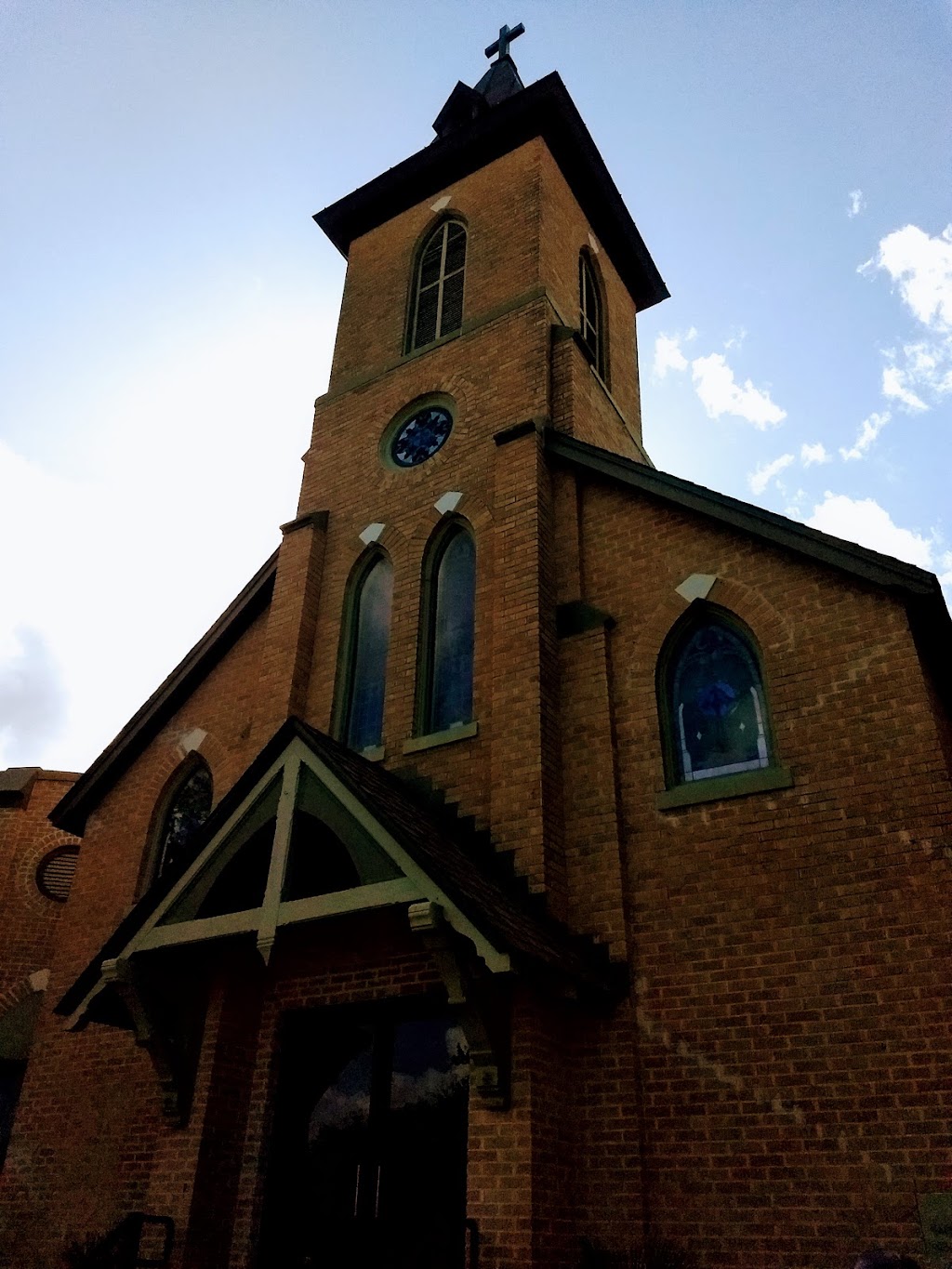 Sacred Heart Catholic Church | 1009 Trail St, Floresville, TX 78114, USA | Phone: (830) 393-6117