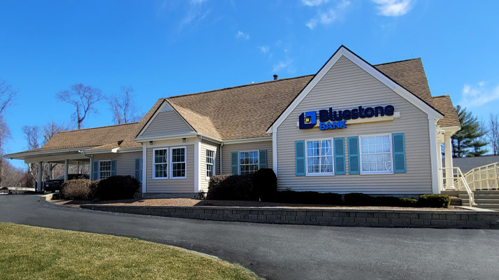 Bluestone Bank | 6 Main St, Lakeville, MA 02347, USA | Phone: (508) 884-3300