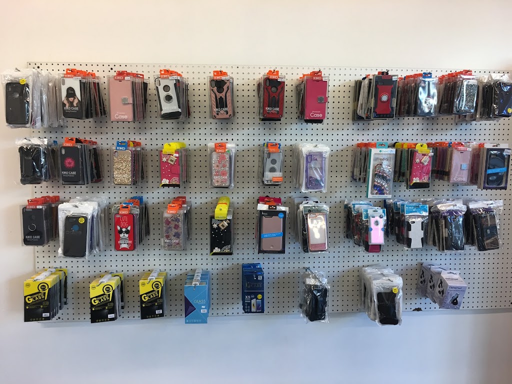 STM Cell Phone Accessories & Repairs | Inside Food Court, 1600 Premium Outlets Blvd Unit 53, Norfolk, VA 23502, USA | Phone: (757) 949-1971