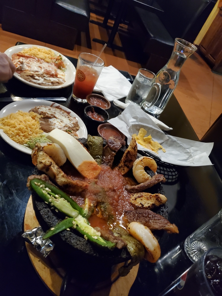 Alazanes Mexican Restaurant & Cantina | 14893 Metcalf Ave, Overland Park, KS 66223, USA | Phone: (913) 218-0913