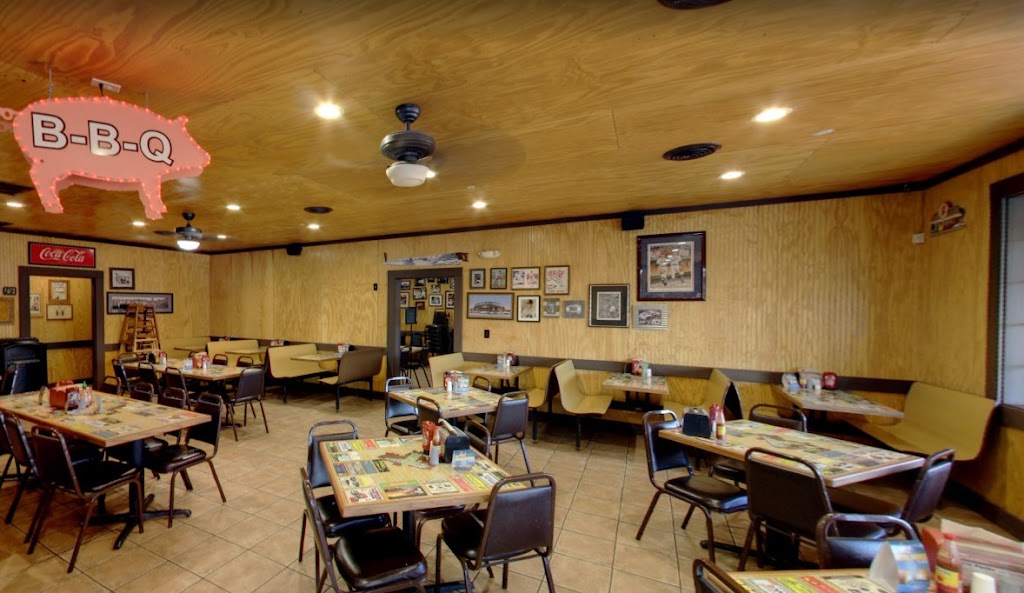 Freds Bar-B-Q House | 541 Thornton Rd, Lithia Springs, GA 30122 | Phone: (770) 941-1155