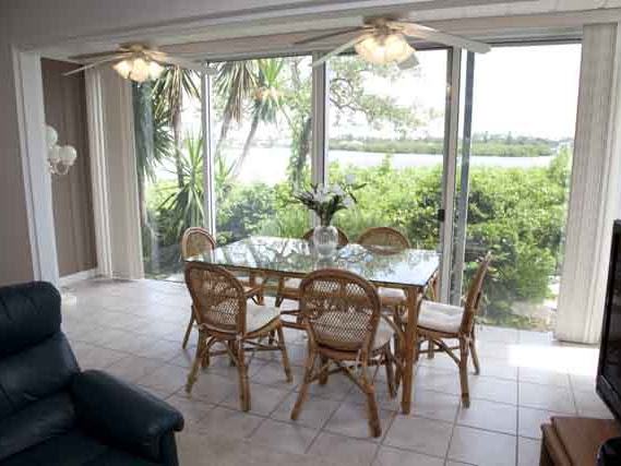 Peppertree Bay Vacation Rentals | 6056 Midnight Pass Rd, Sarasota, FL 34242, USA | Phone: (941) 349-7777