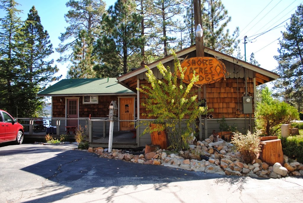 Shore Acres Lodge | 40090 Lakeview Dr, Big Bear Lake, CA 92315, USA | Phone: (877) 789-4140