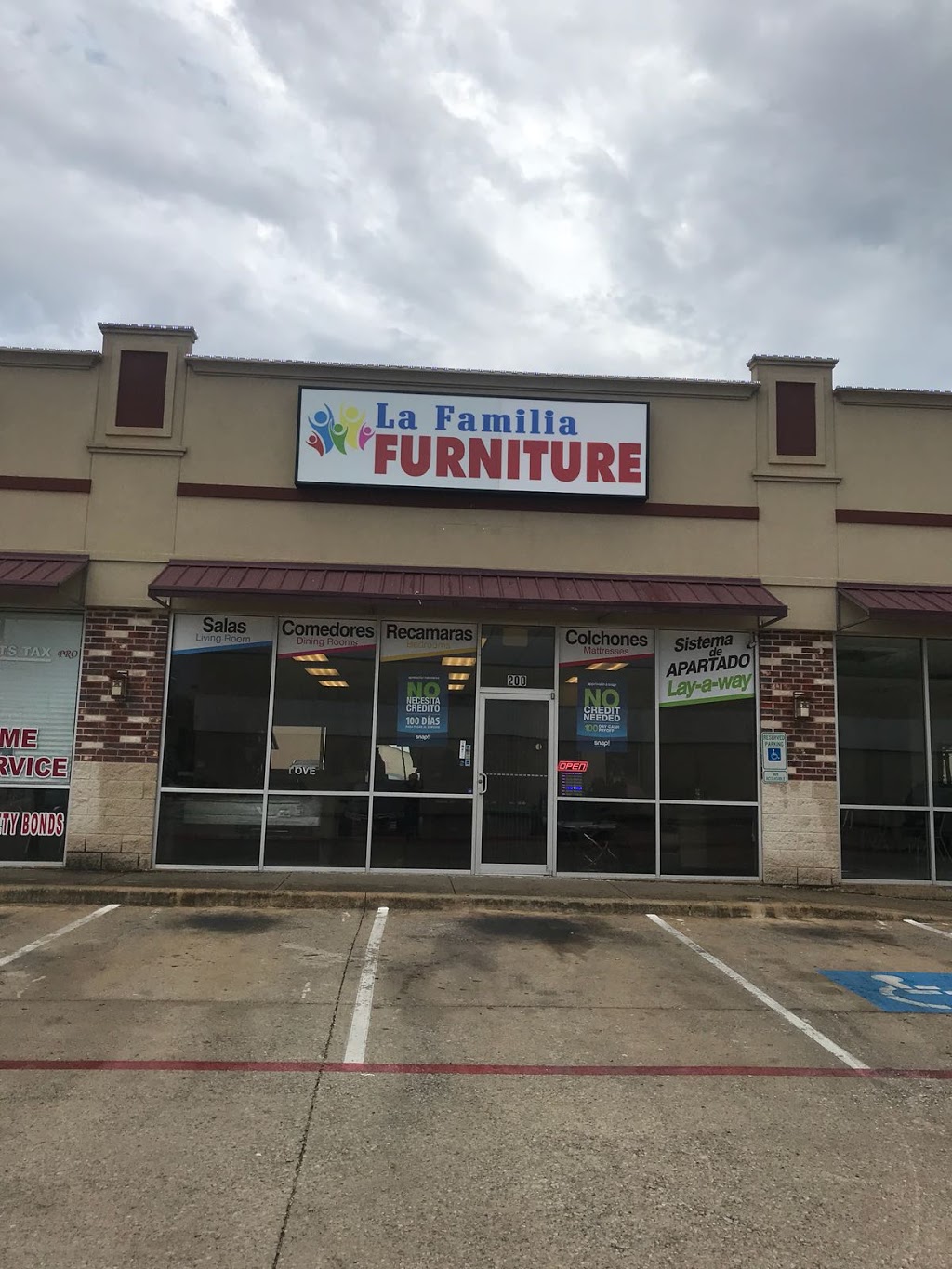 Chipinque Furniture | 1734 S Buckner Blvd #200, Dallas, TX 75217, USA | Phone: (972) 685-2799
