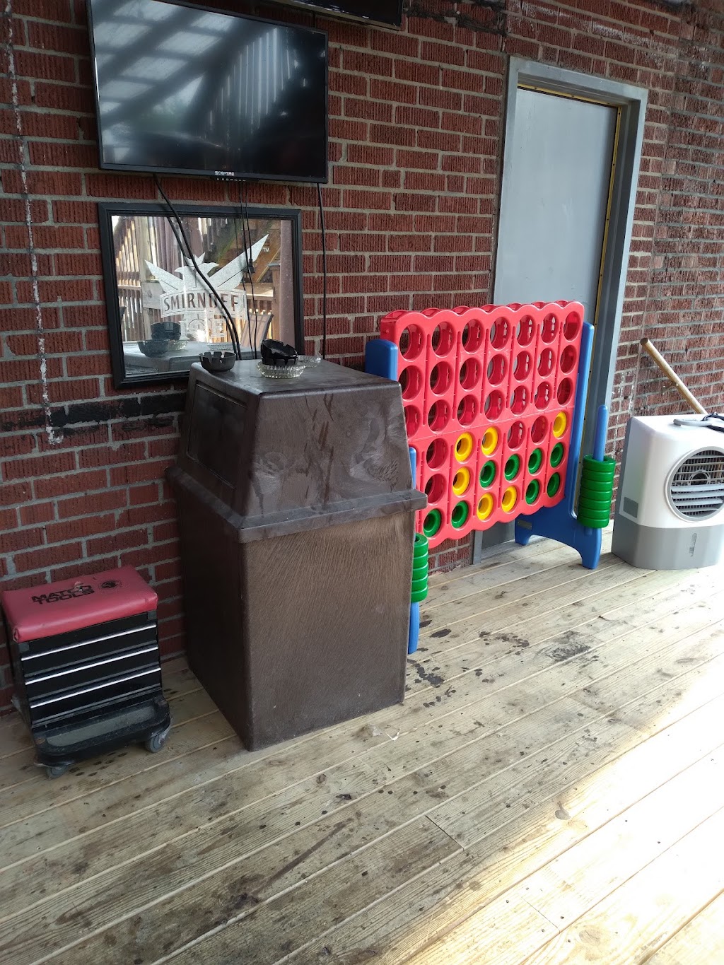 The Req Room | 9625 Lackland Rd, Overland, MO 63114, USA | Phone: (314) 455-4441