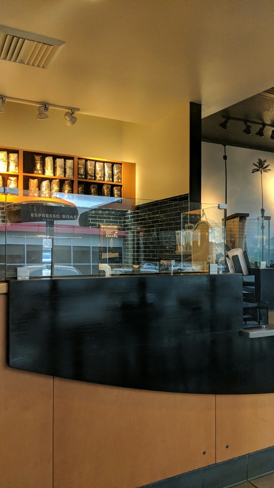 Starbucks | 5121 Business Center Dr, Fairfield, CA 94534, USA | Phone: (707) 864-5092