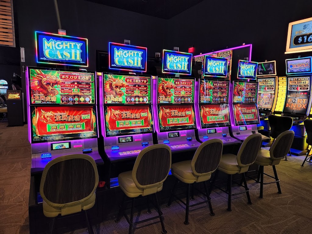 Kickapoo Casino Harrah | 25230 US-62, Harrah, OK 73045, USA | Phone: (405) 964-4444