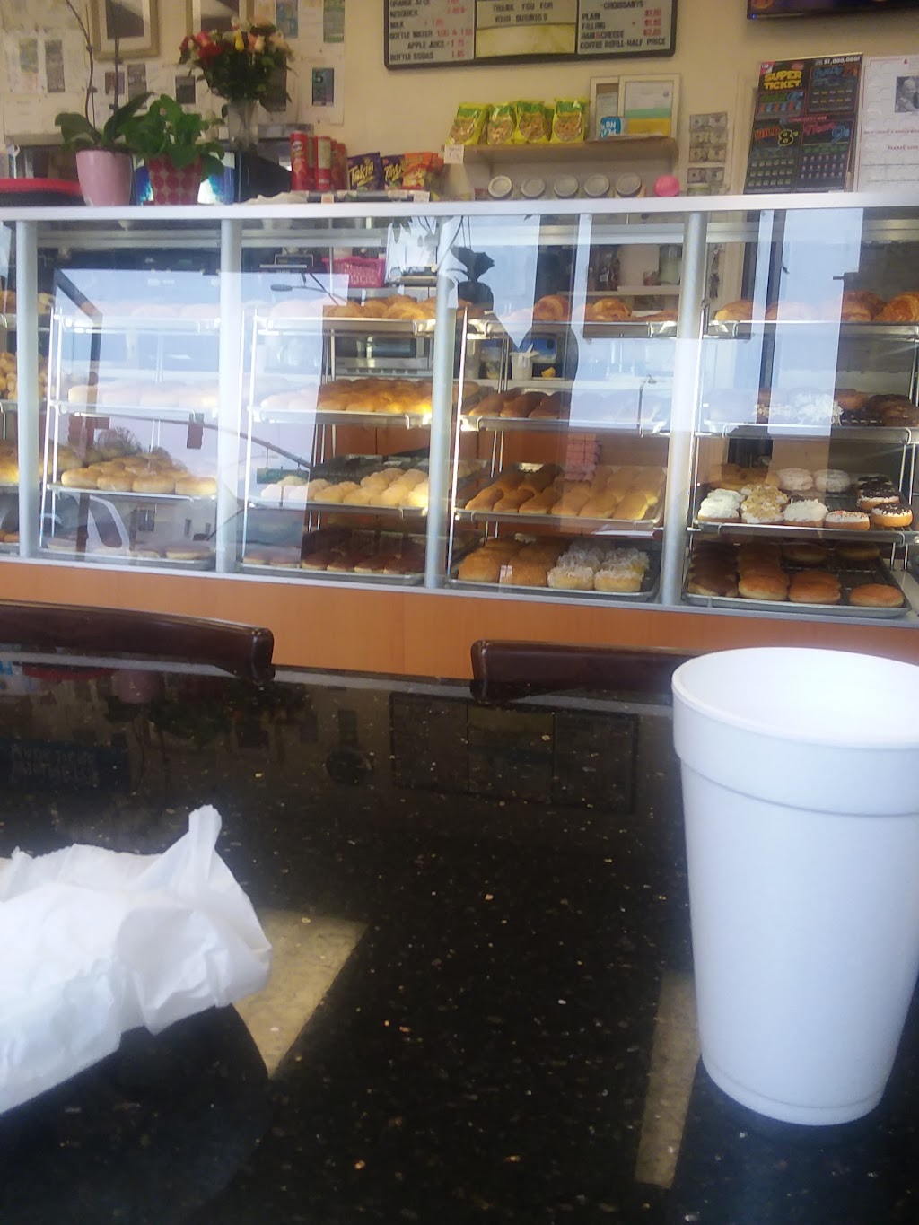 Sweet Time Donuts | 624 E Compton Blvd, Compton, CA 90221, USA | Phone: (310) 639-3128