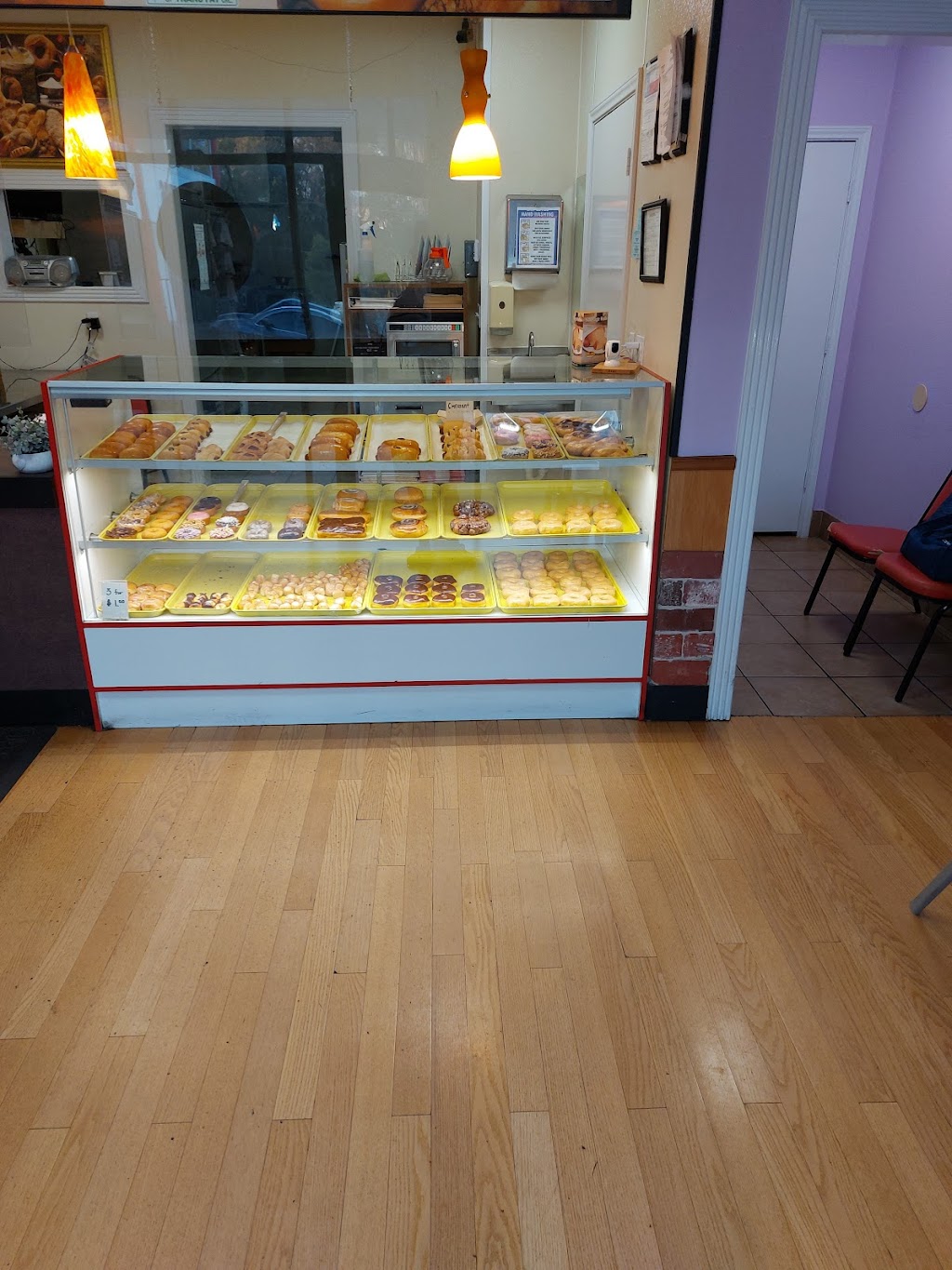 Dawn Donuts | 13912 Trinity Blvd, Euless, TX 76040, USA | Phone: (817) 685-8418