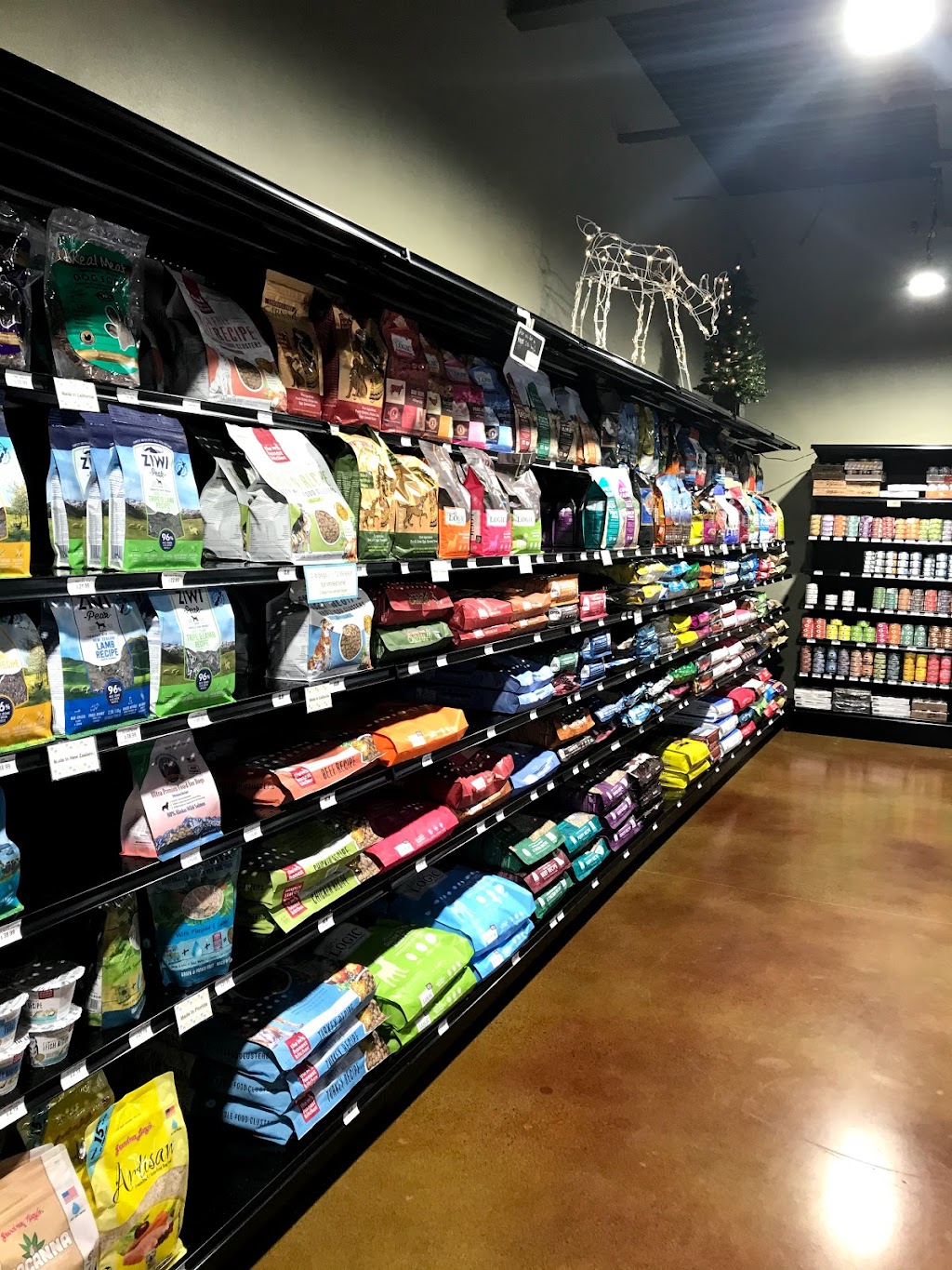 Naturally 4 Paws | 19980 10th Ave NE, Poulsbo, WA 98370, USA | Phone: (360) 598-2774