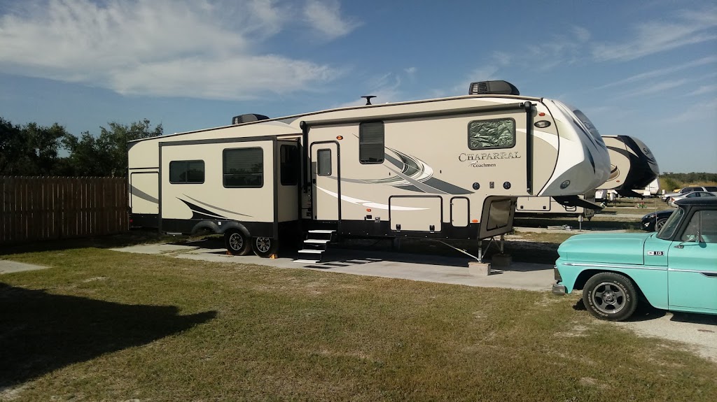 Salt Creek RV Park | 638 Banty Ln, Aransas Pass, TX 78336, USA | Phone: (361) 643-1984