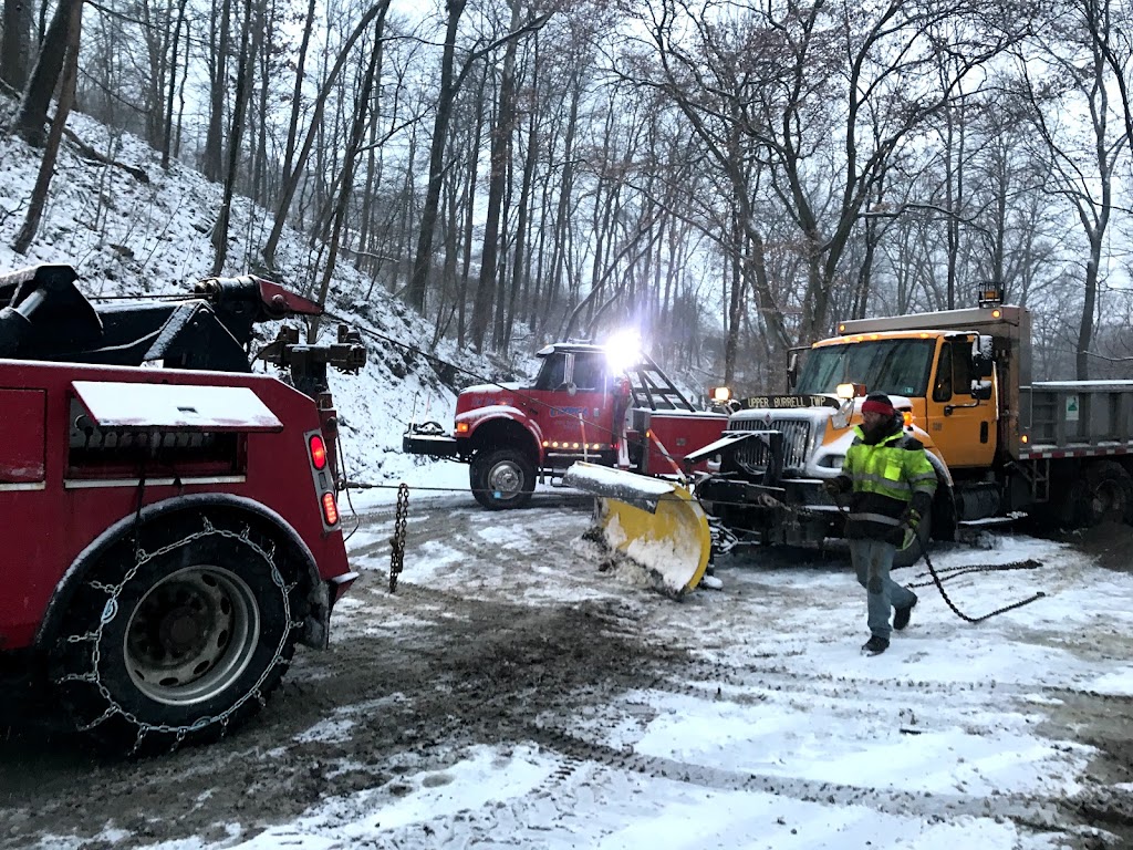 Clydes Auto Service, Body Shop & Towing | 2456 Greensburg Rd, New Kensington, PA 15068, USA | Phone: (724) 334-1500