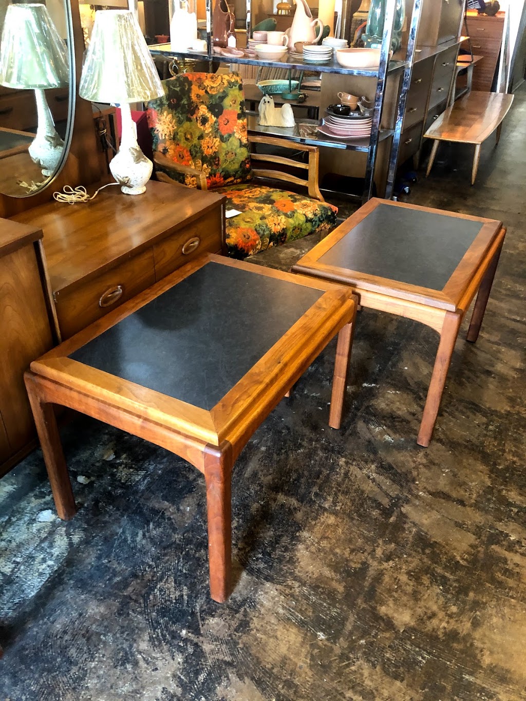 Retrospektiv Mid Century Modern Finds | 167 Parkhouse St, Dallas, TX 75207, USA | Phone: (214) 649-6532