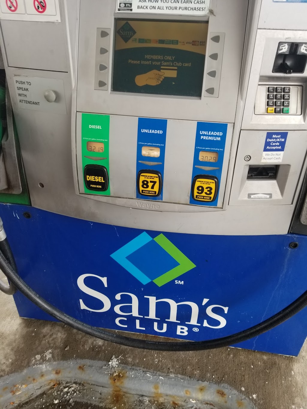 Sams Club Gas Station | 2000 Village Center Dr, Tarentum, PA 15084, USA | Phone: (724) 274-1734