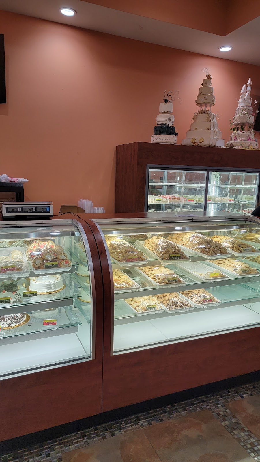 Country Oven Bakery | 1463 Finnegans Ln, North Brunswick Township, NJ 08902, USA | Phone: (732) 658-6700