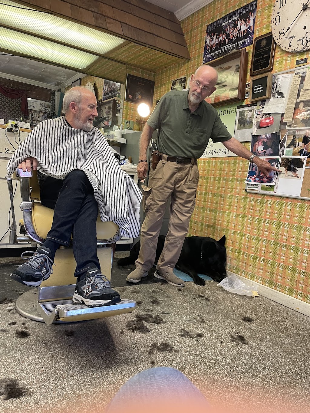 Town & Country Barber Shop | 1924 S Main St, High Point, NC 27260, USA | Phone: (336) 884-5749