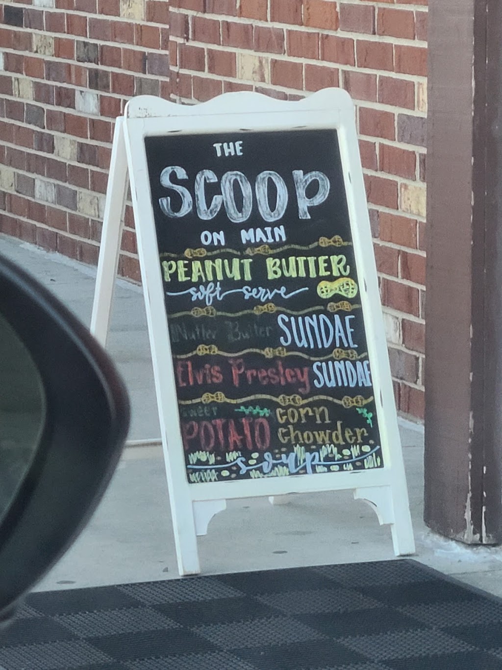 The Scoop on Main | 136 S Main St, Ottawa, OH 45875, USA | Phone: (419) 538-5555