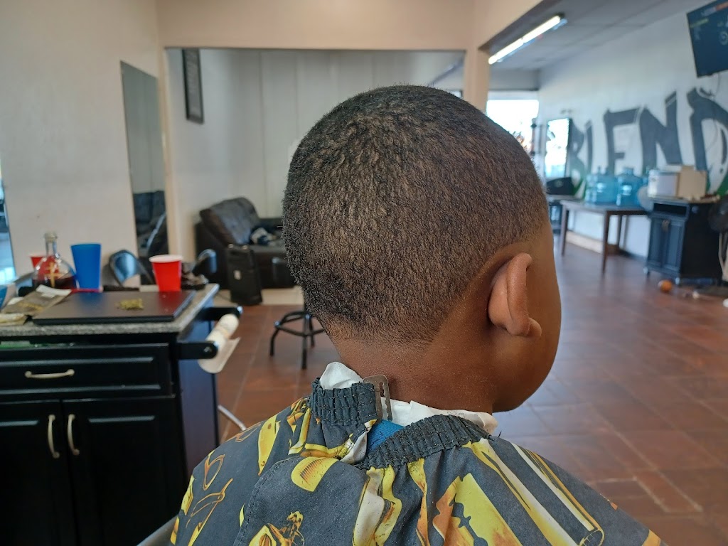 Blendz By Rell | 5838 Franklin Blvd, Sacramento, CA 95824, USA | Phone: (510) 692-7814