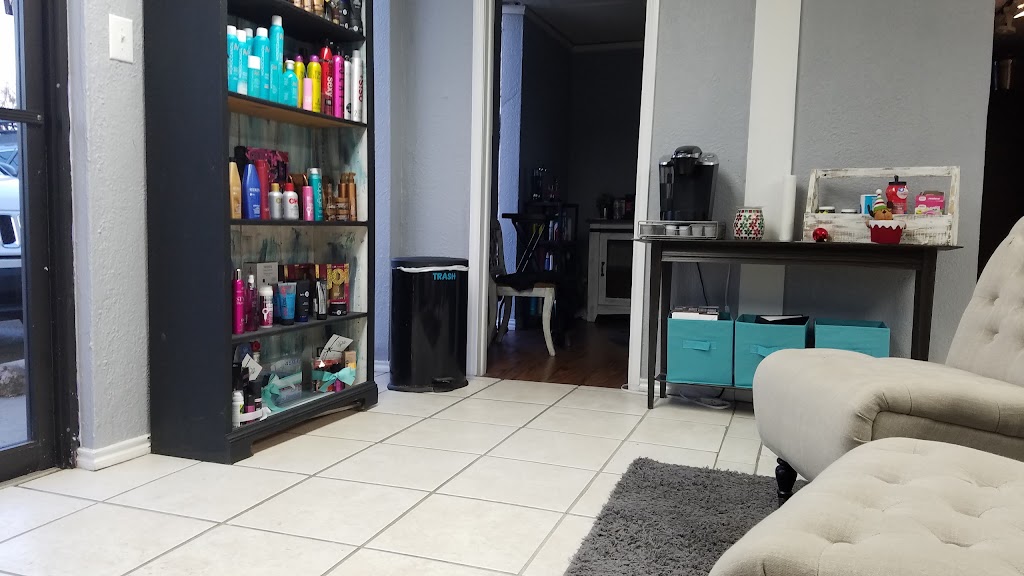 The Beauty Bar Salon | 305 E Main St, Royse City, TX 75189, USA | Phone: (469) 723-5100