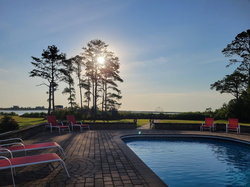 Bay Tree Manor | 4201 Seaford Rd, Seaford, VA 23696, USA | Phone: (757) 897-6062