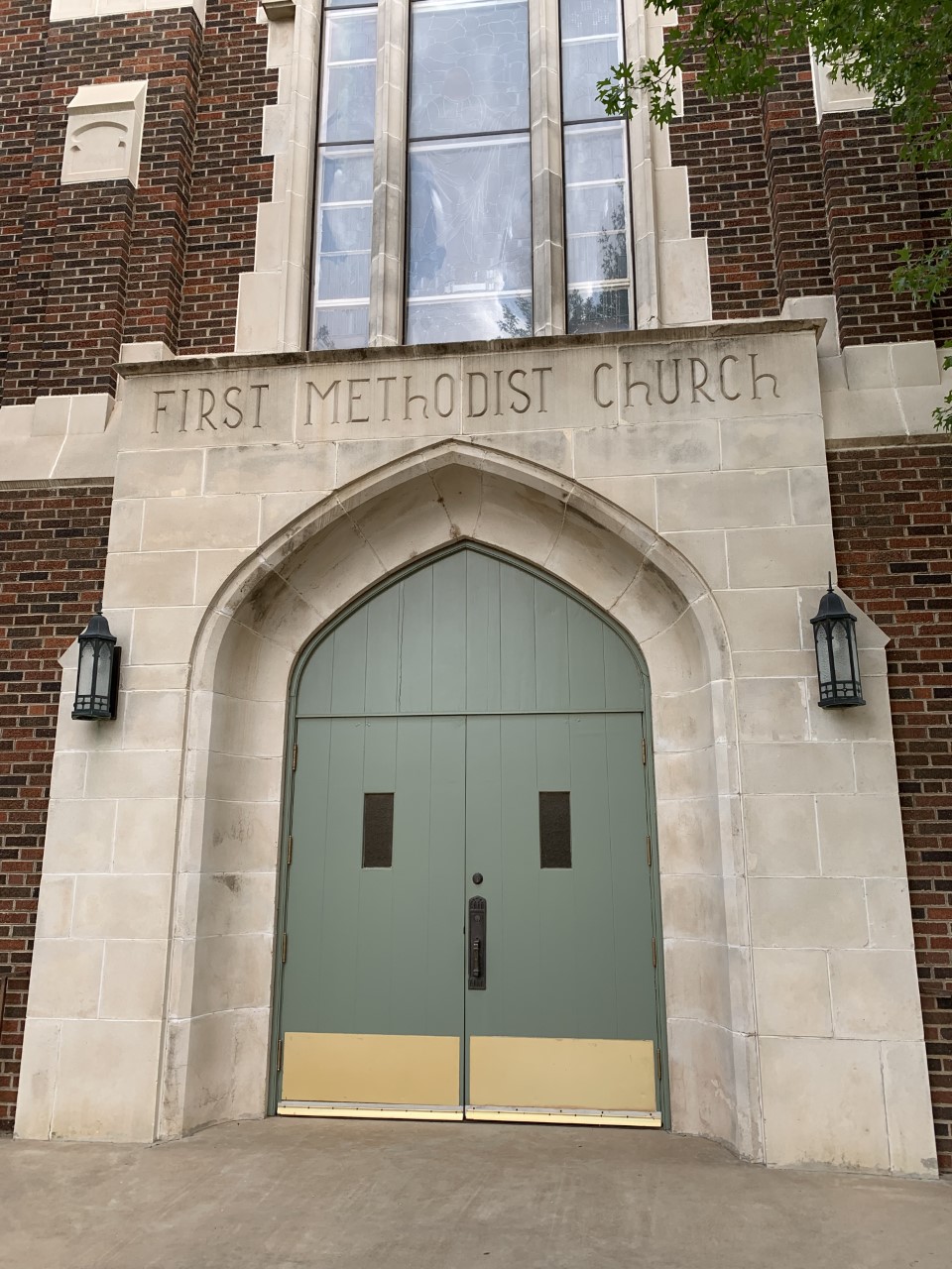 First United Methodist Church-Slaton | 305 W Lubbock St, Slaton, TX 79364, USA | Phone: (806) 828-6284