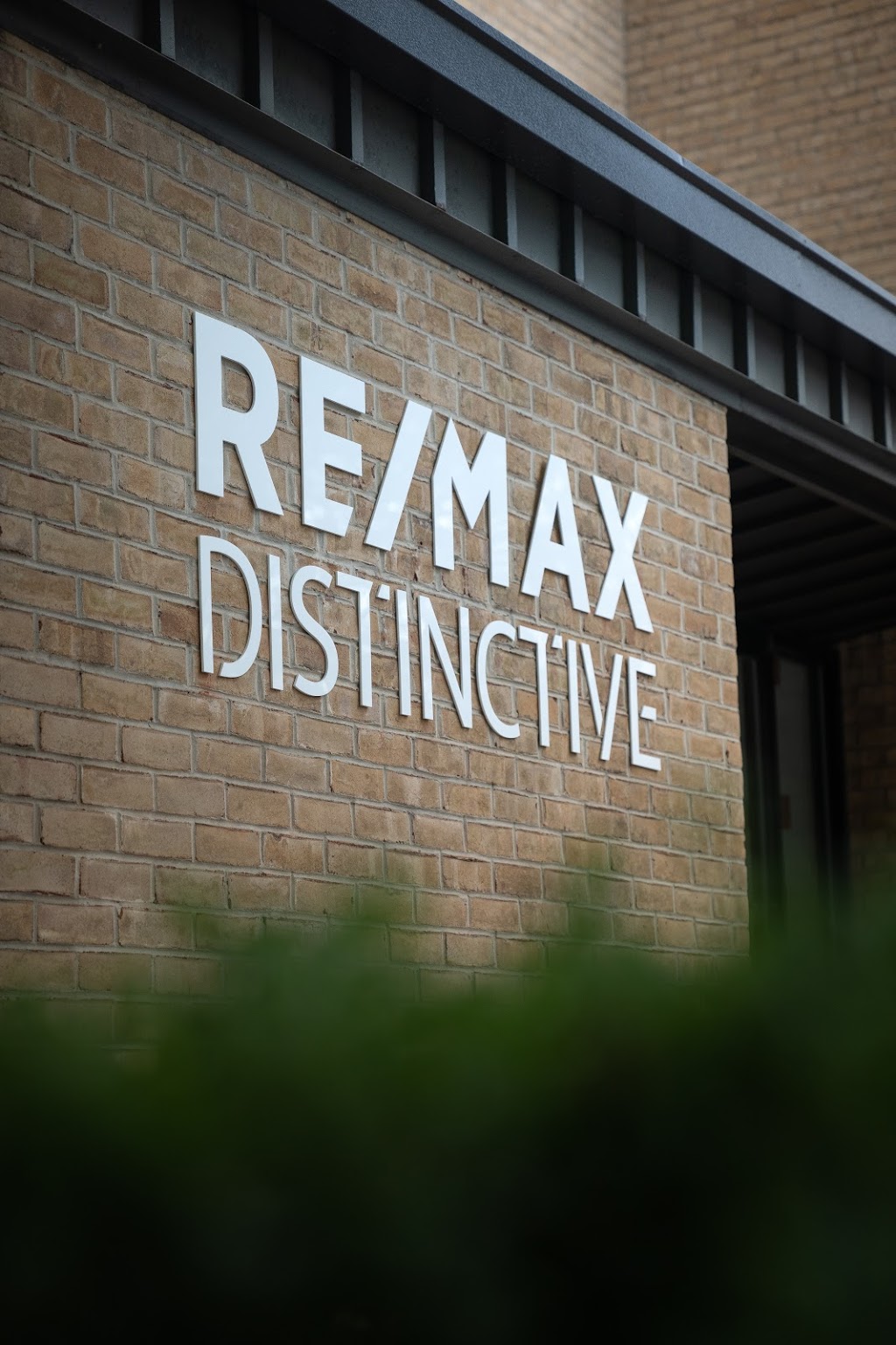 RE/MAX Distinctive Real Estate Inc. | 1307 Dolley Madison Blvd #1A, McLean, VA 22101 | Phone: (703) 821-1840