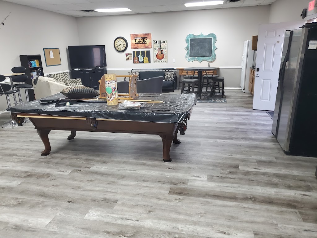 Wild West Floors | 1711 US-82, Gainesville, TX 76240, USA | Phone: (469) 360-4768