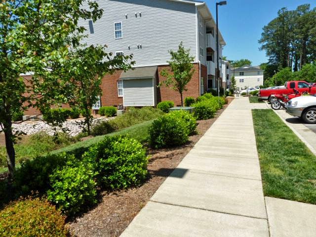Rhynes Gate Apartments | 1110 McKimmon View Ct, Raleigh, NC 27606, USA | Phone: (919) 256-2878