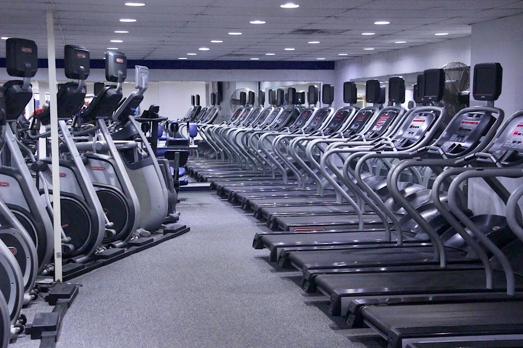 Leisure World Health Club | 139 E Bethalto Dr, Bethalto, IL 62010 | Phone: (618) 377-2104