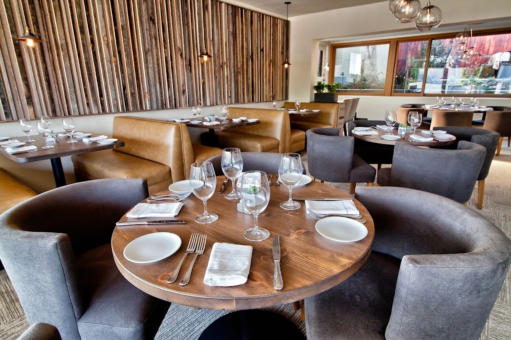 Vs restaurant + bar | 22821 Pacific Coast Hwy, Malibu, CA 90265, USA | Phone: (310) 456-3828