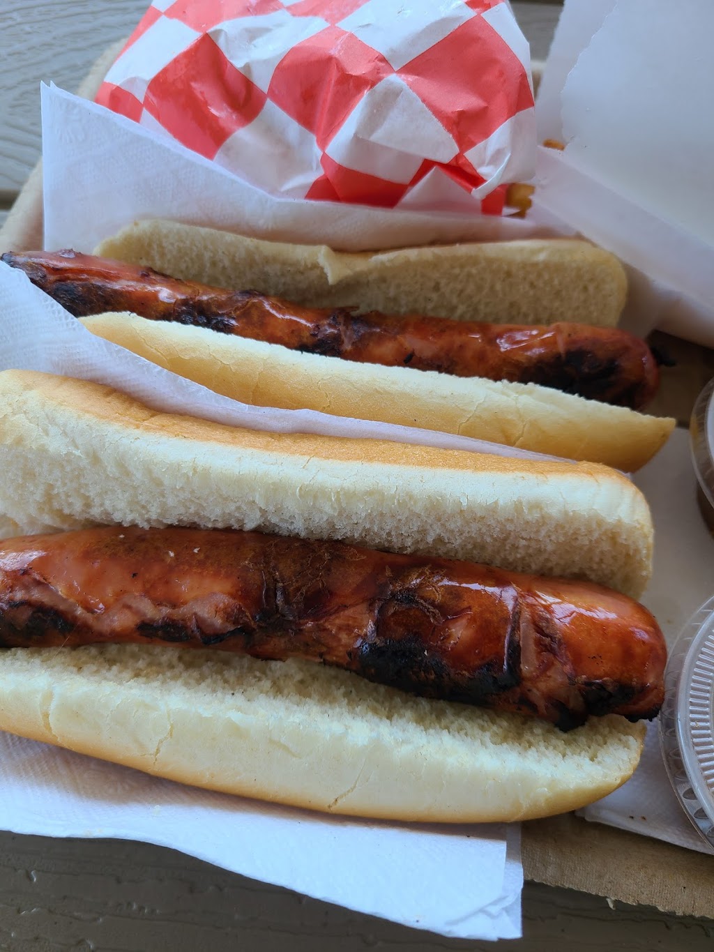 Connors Hot Dog Stand | 8905 Lake Shore Rd, Angola, NY 14006, USA | Phone: (716) 549-1257