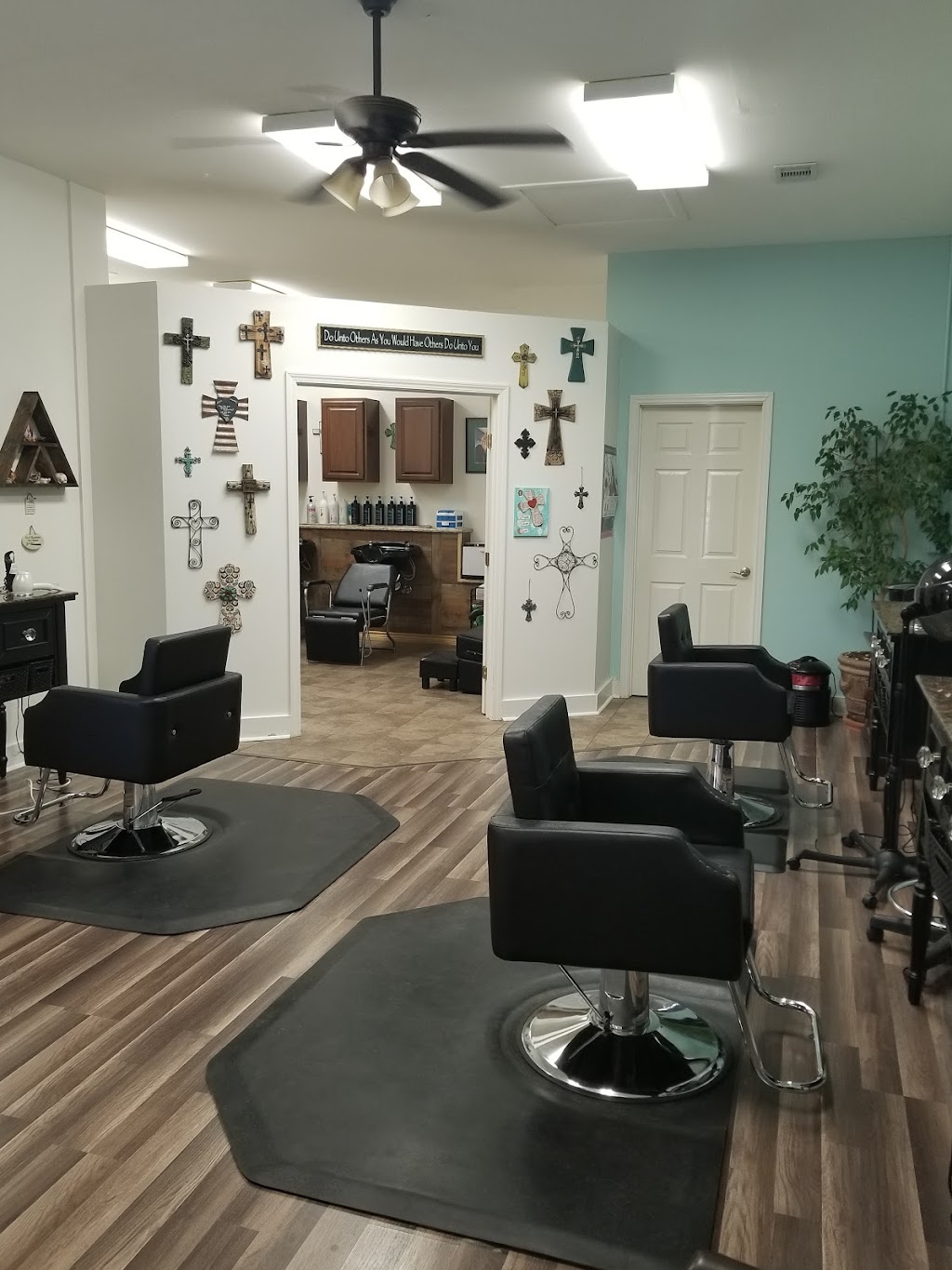 Lookin Good Hair Studio | 28120 US-281 #101b, San Antonio, TX 78260, USA | Phone: (830) 980-5434