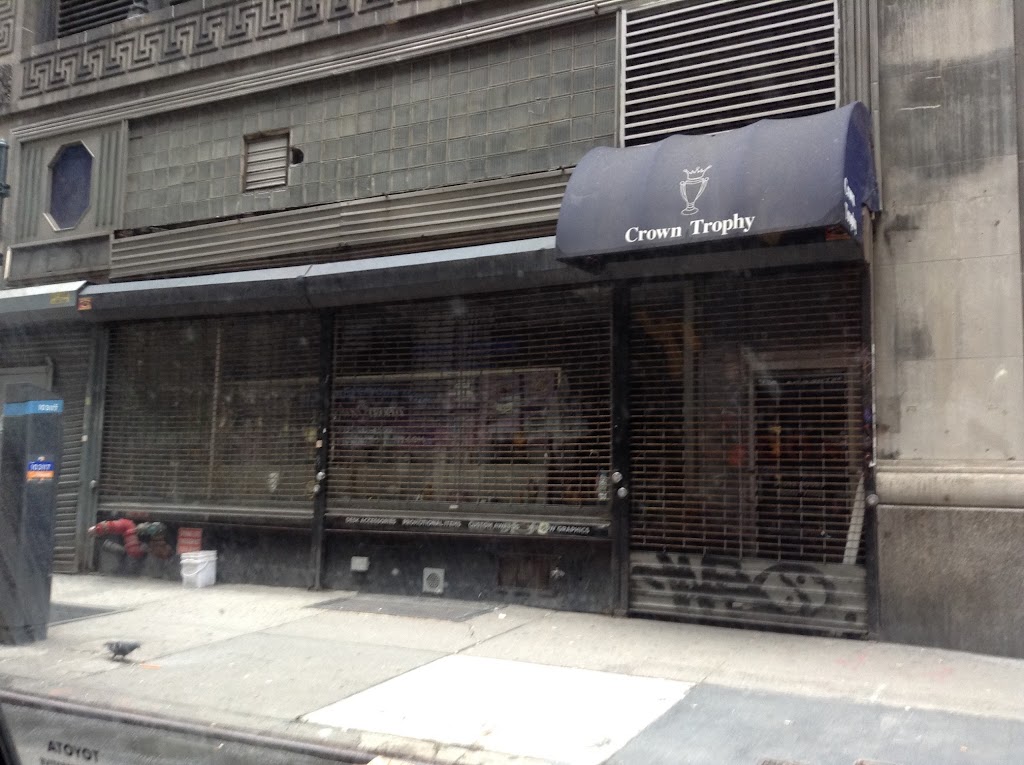 Crown Trophy | 7 E 38th St, New York, NY 10016, USA | Phone: (212) 532-4500