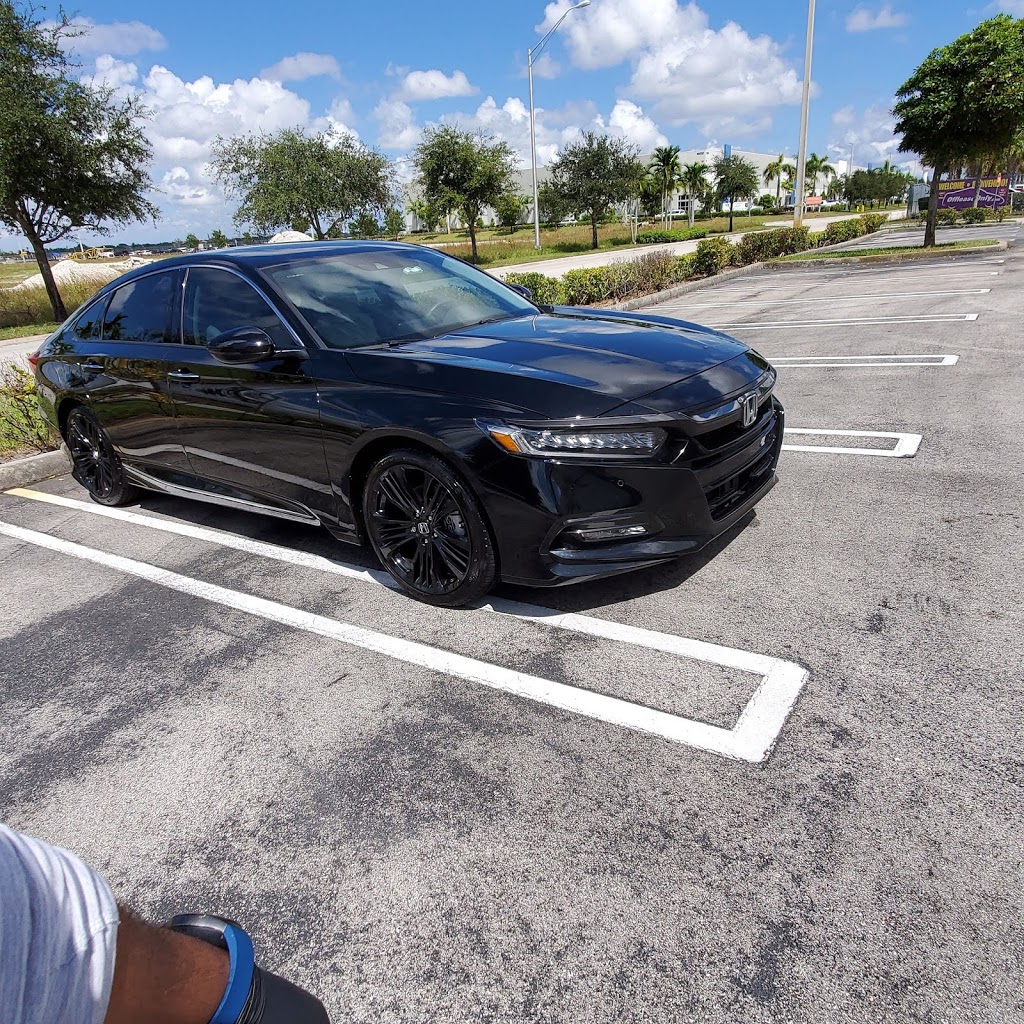 Auto Detail by Wash me Florida corp-Broward county- Mobile | 5710 Hope St, Hollywood, FL 33021, USA | Phone: (786) 359-7022