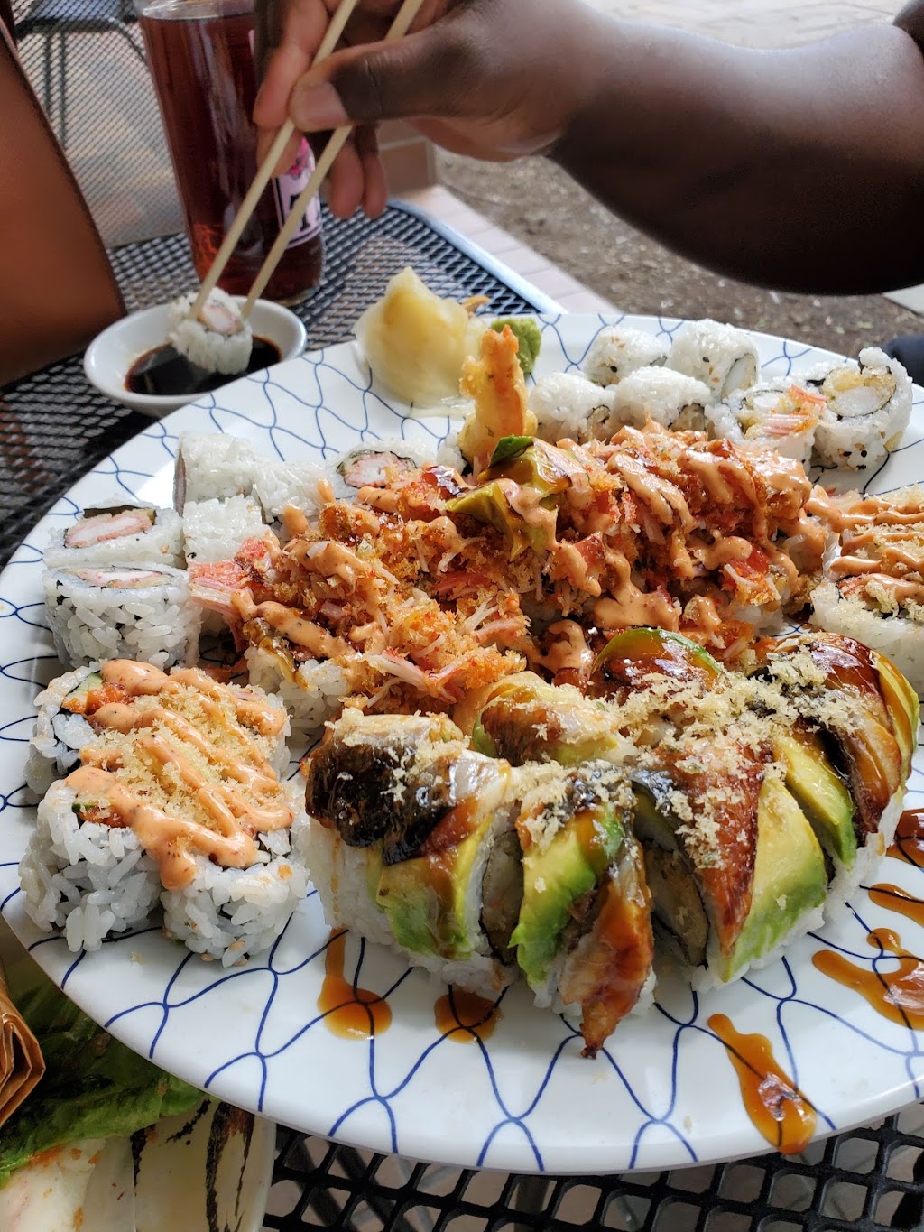 Niko Niko Sushi | 700 Plaza Dr, Secaucus, NJ 07094 | Phone: (201) 325-1000