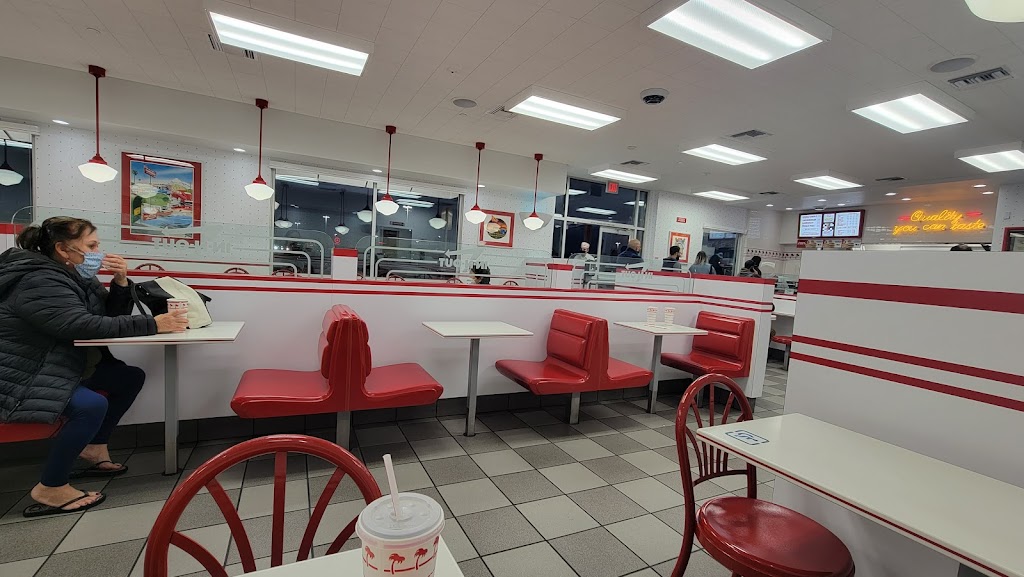 In-N-Out Burger | 16514 Golden Vly Pkwy, Lathrop, CA 95330, USA | Phone: (800) 786-1000