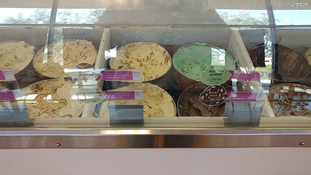 Baskin-Robbins | 7056 Archibald Ave, Eastvale, CA 92880, USA | Phone: (951) 371-3111