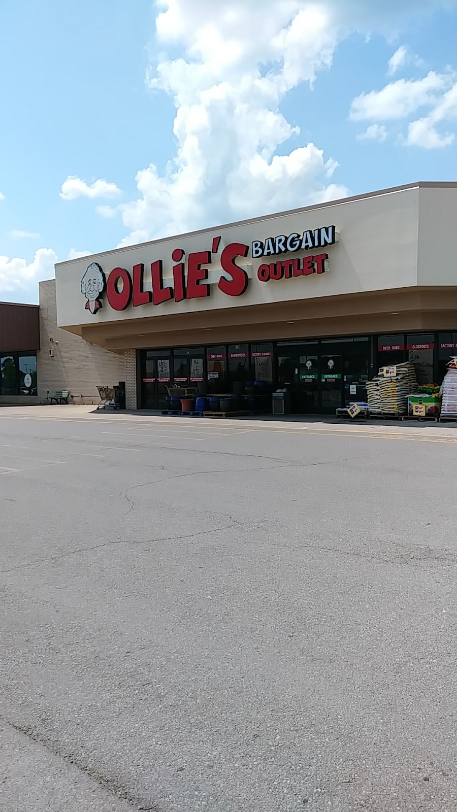 Ollies Bargain Outlet | 670 Nashville Pike, Gallatin, TN 37066, USA | Phone: (615) 451-0437