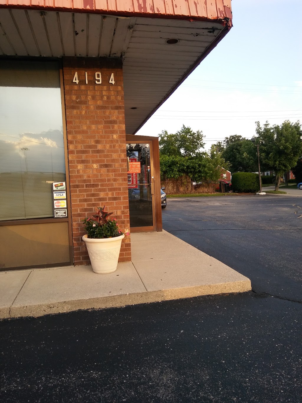 Pizza Express | 4194 Kettering Blvd, Dayton, OH 45439, USA | Phone: (937) 396-1627